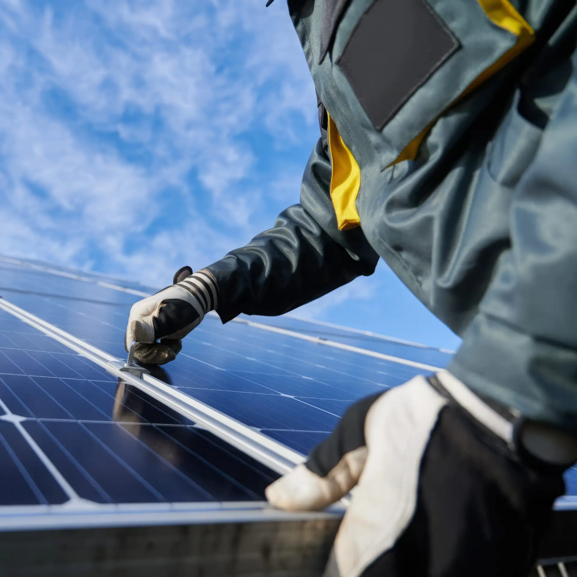 Gedimų šalinimas Ir Profesionalus Saulės Elektrinių Remontas Atstatome Sistemos Veikimą Greitai Saugiai Ir Be Jokių Nesklandumų